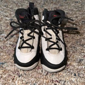 Nike Jordan 9 IX Retro White Black Red Size 6C 401812-112 Child Baby 2016